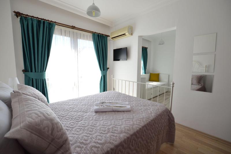 Alayaz Hotel image