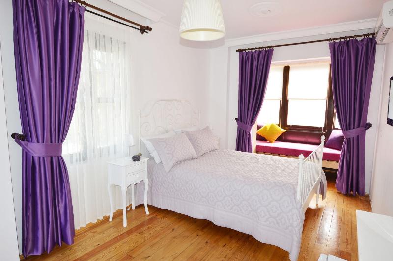 Alayaz Hotel image