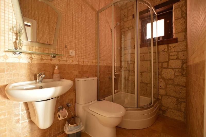 Alayaz Hotel image
