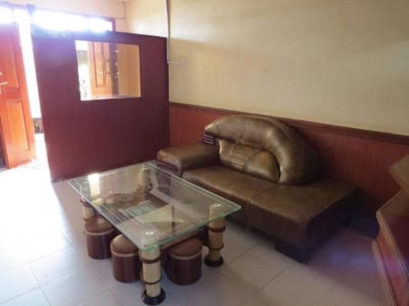 Kings Meat World Hotel image