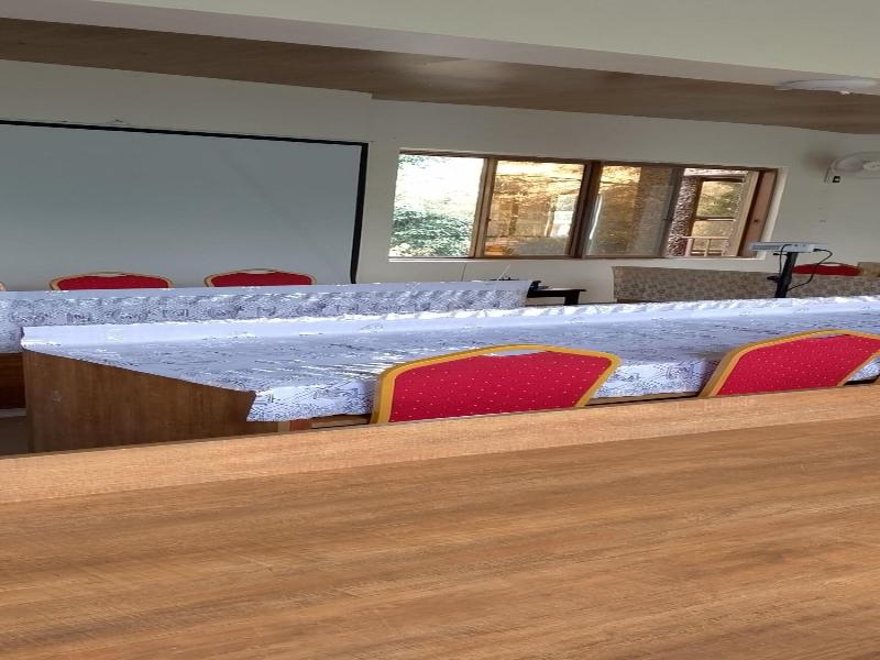 Discovery Courts Hotel image