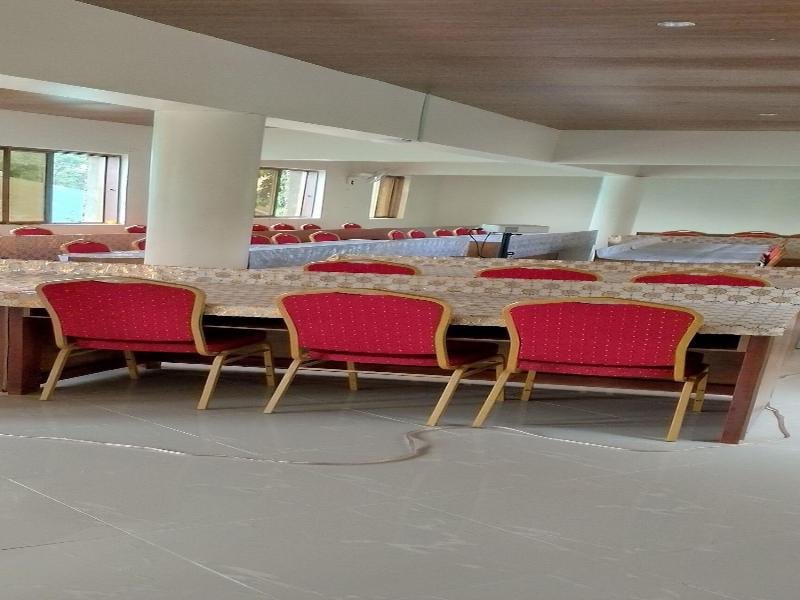 Discovery Courts Hotel image