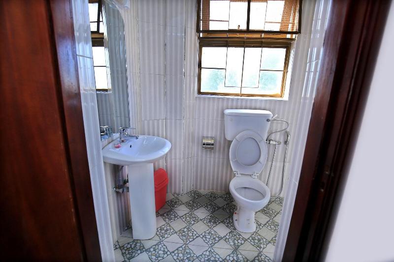 Discovery Courts Hotel image
