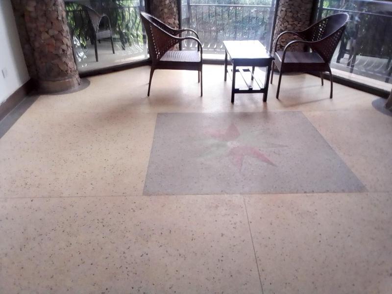 Discovery Courts Hotel image