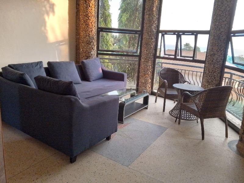 Discovery Courts Hotel image
