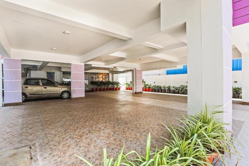 The Avenue Suites