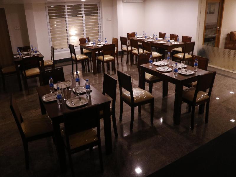 The Avenue Suites