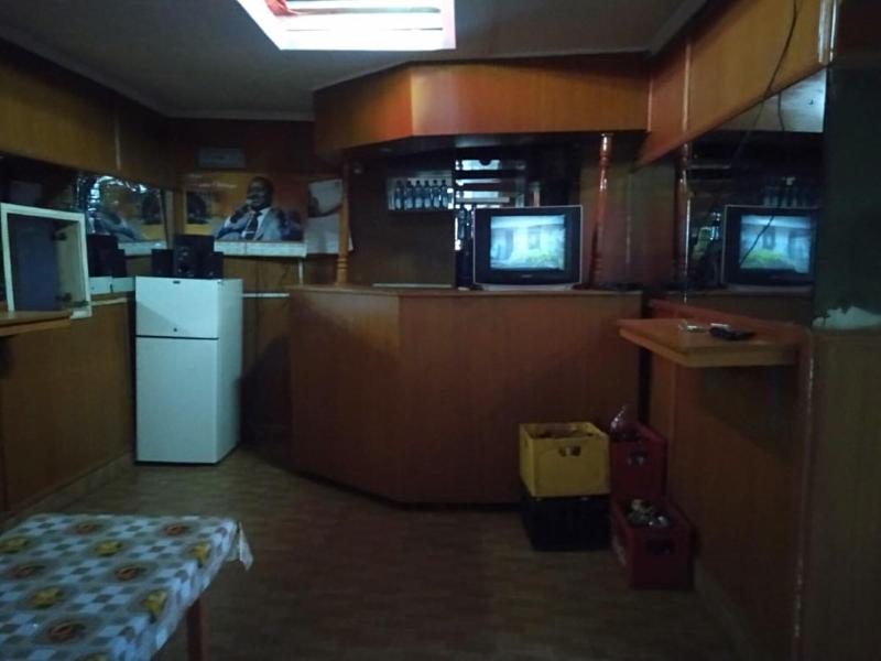Hilltop Hotel image
