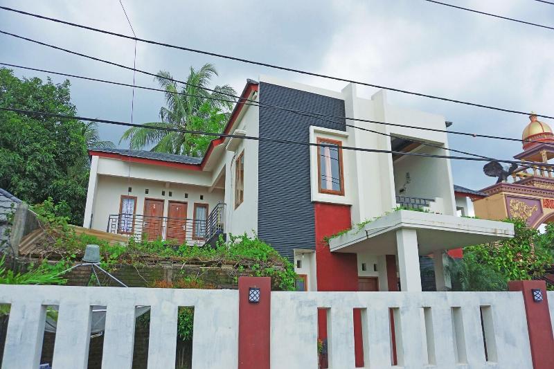 2860 The Castury Homestay Syariah