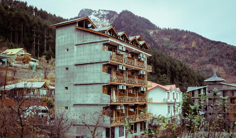 Hotel Smugglers image