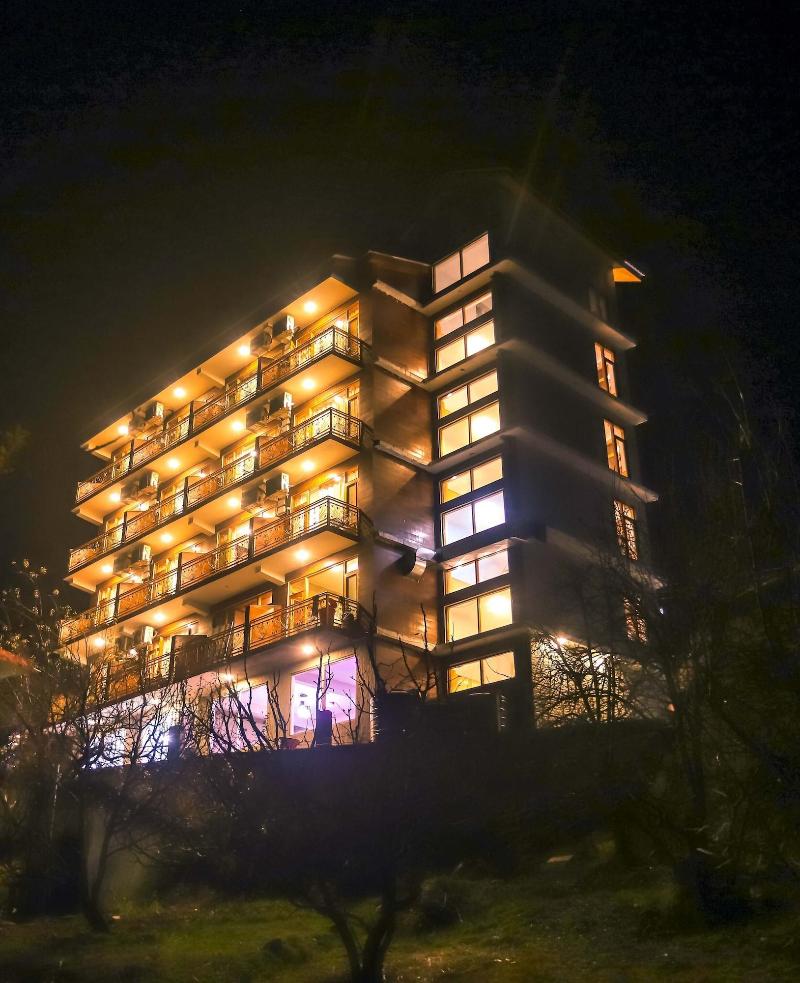 Hotel Smugglers image