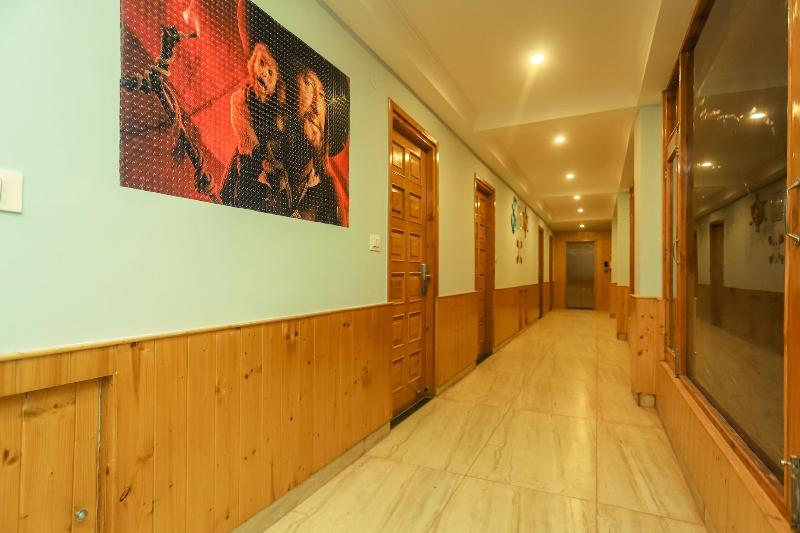 Hotel Smugglers image