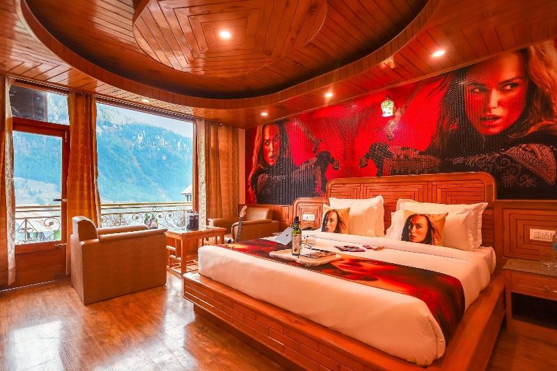 Hotel Smugglers image