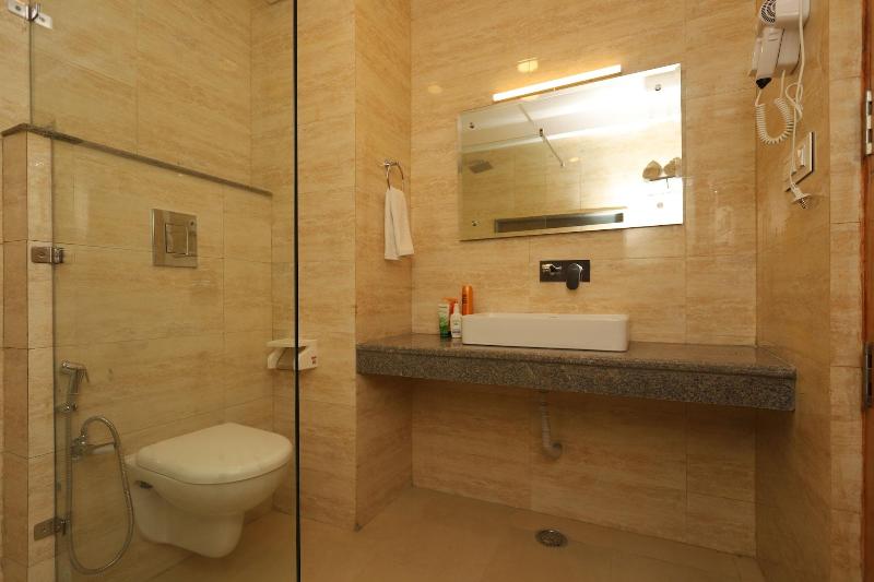 Hotel Smugglers image