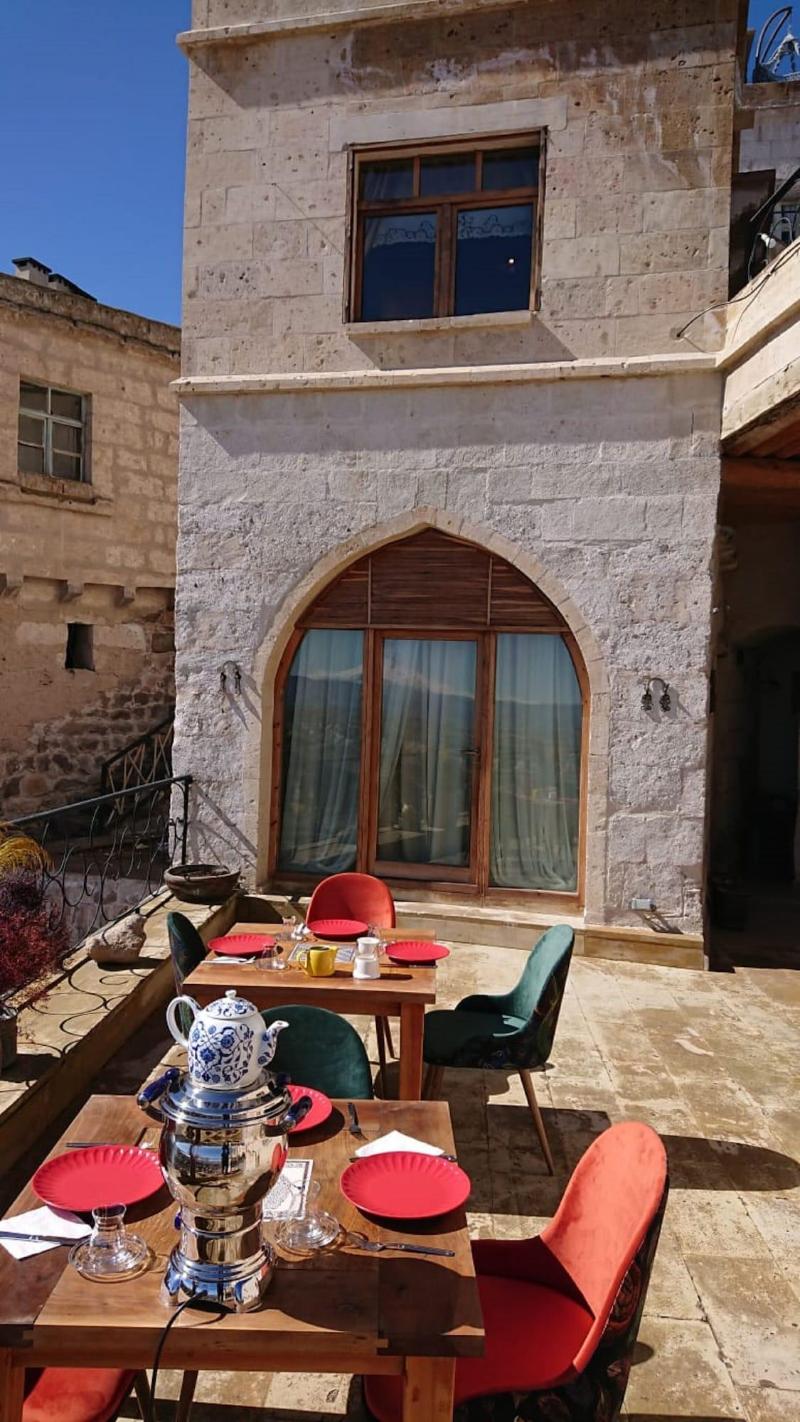 Pigeon Hotel image
