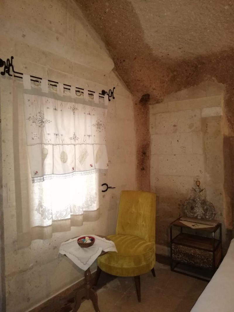 Pigeon Hotel image