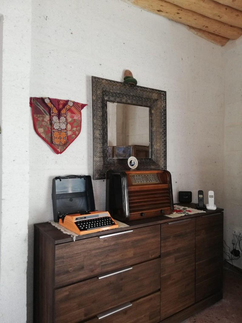 Pigeon Hotel image