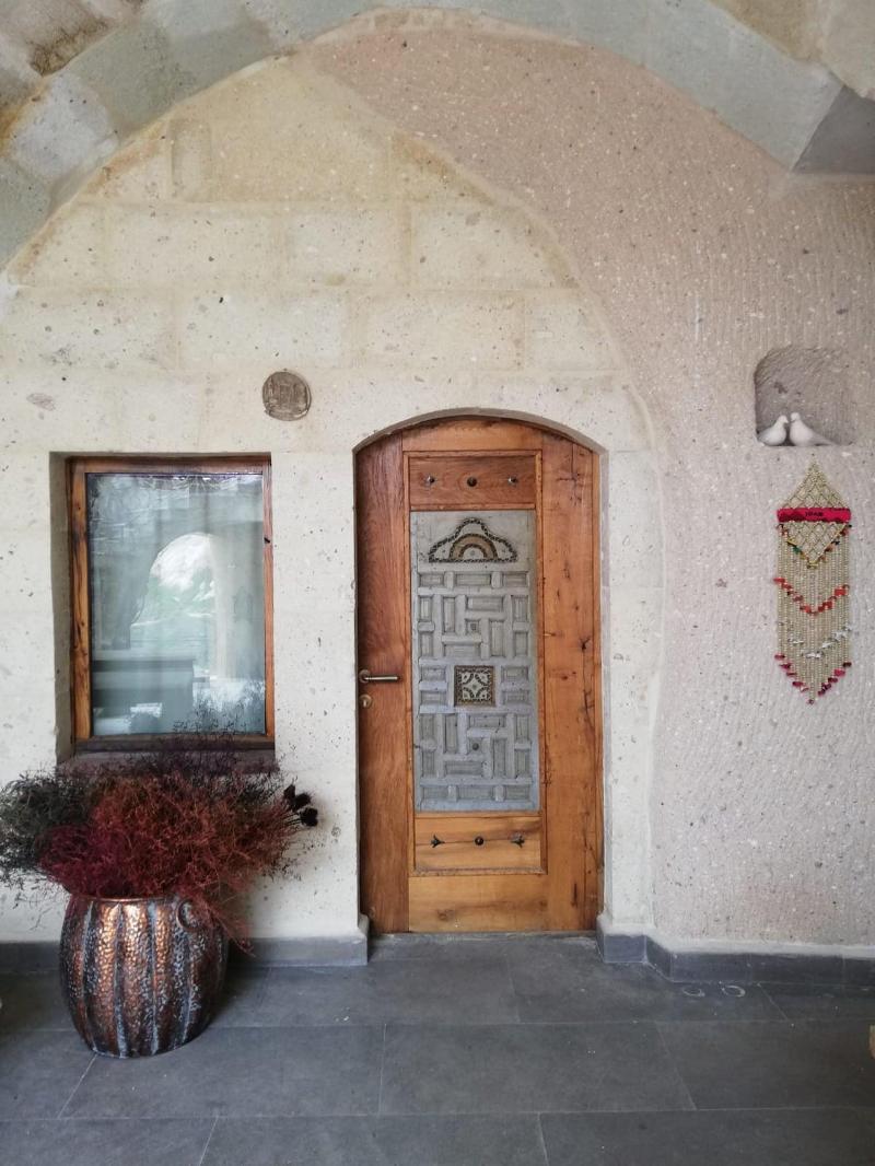 Pigeon Hotel image