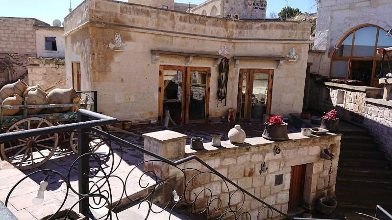 Pigeon Hotel image