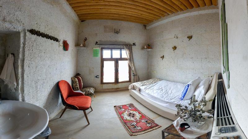 Pigeon Hotel image