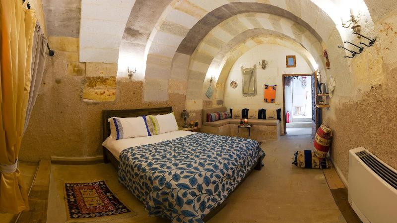 Pigeon Hotel image