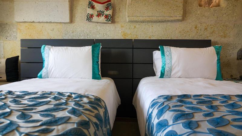 Pigeon Hotel image