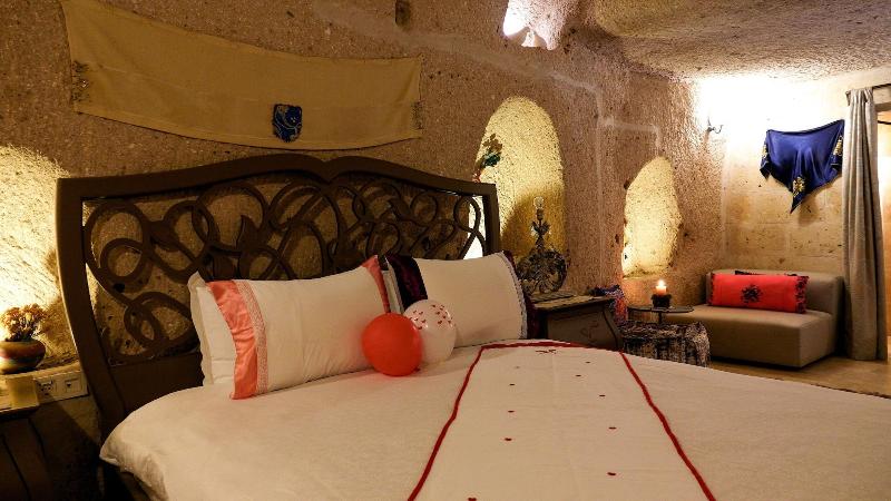 Pigeon Hotel image