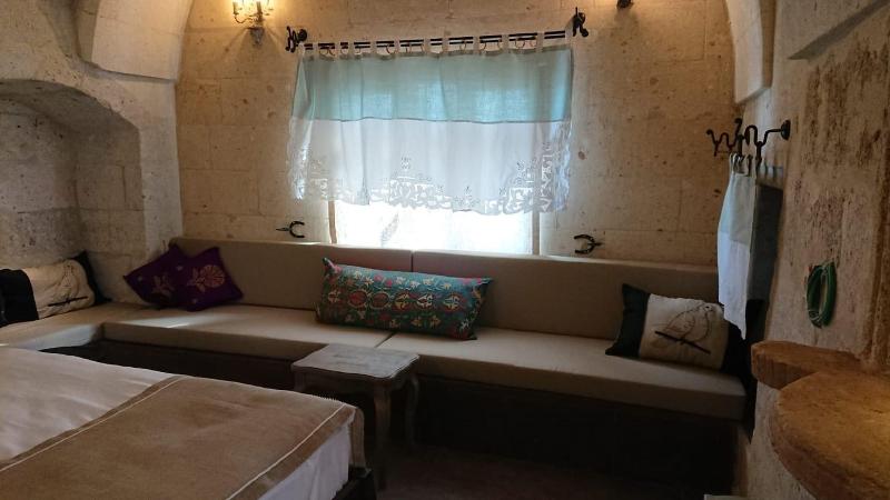 Pigeon Hotel image