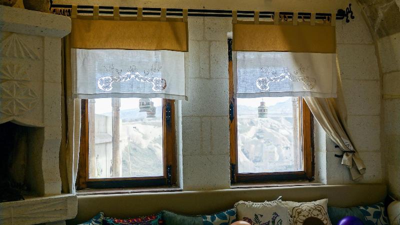Pigeon Hotel image