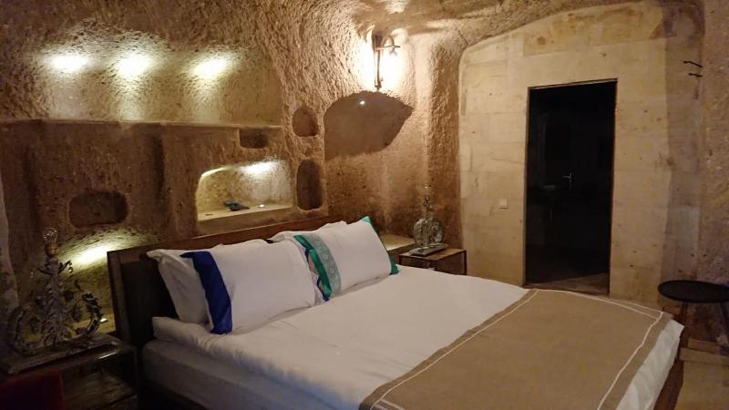 Pigeon Hotel image