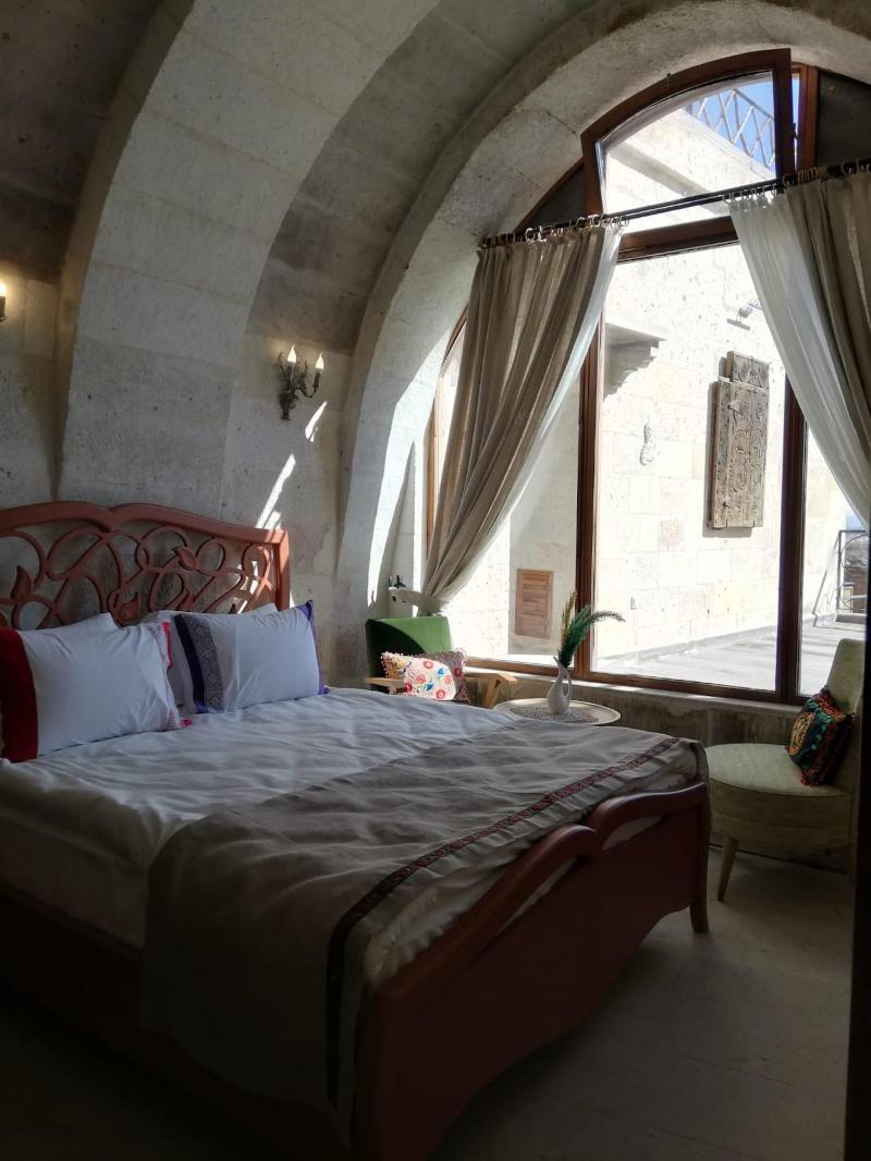 Pigeon Hotel image