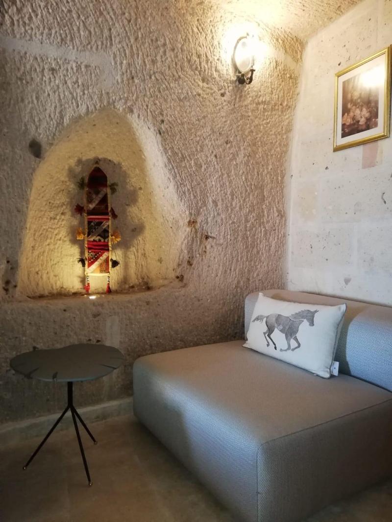 Pigeon Hotel image