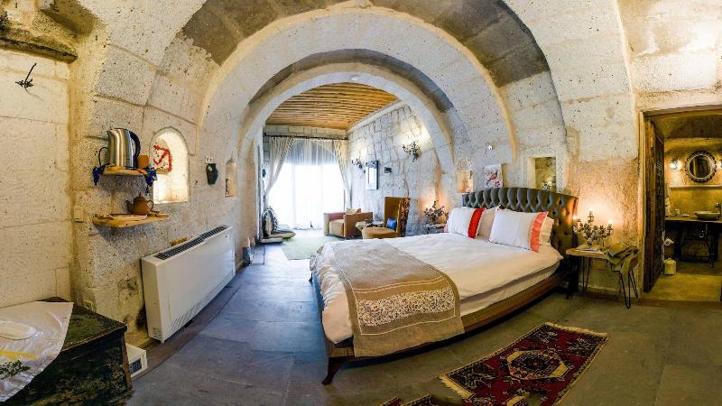 Pigeon Hotel image