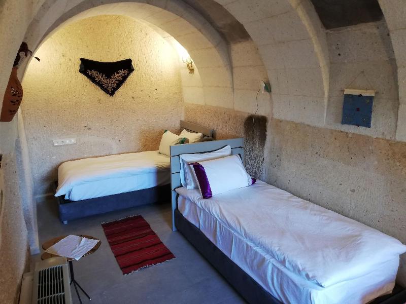 Pigeon Hotel image