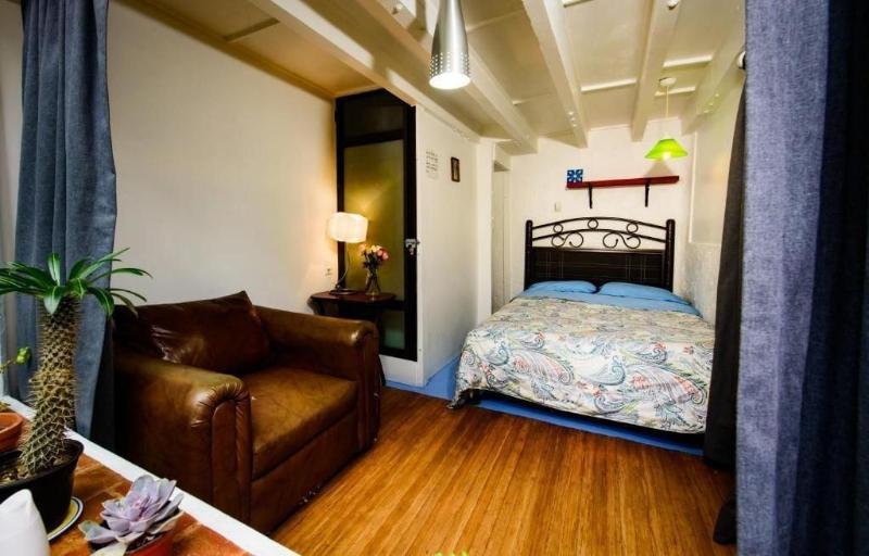 Hostel Mexico DF Airport image