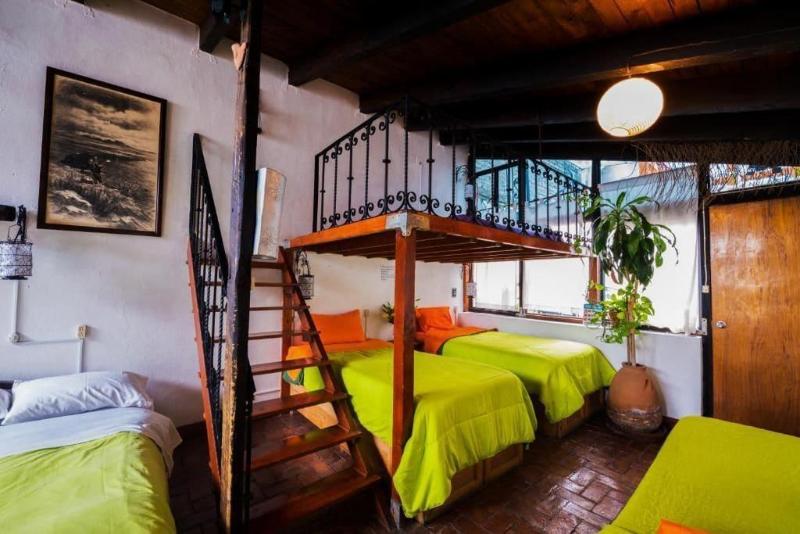 Hostel Mexico DF Airport image