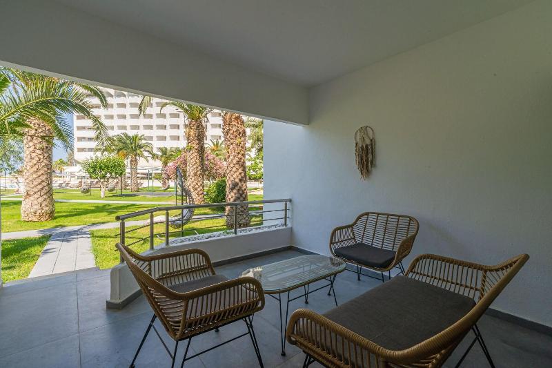 Ladonia Hotels Kesre image