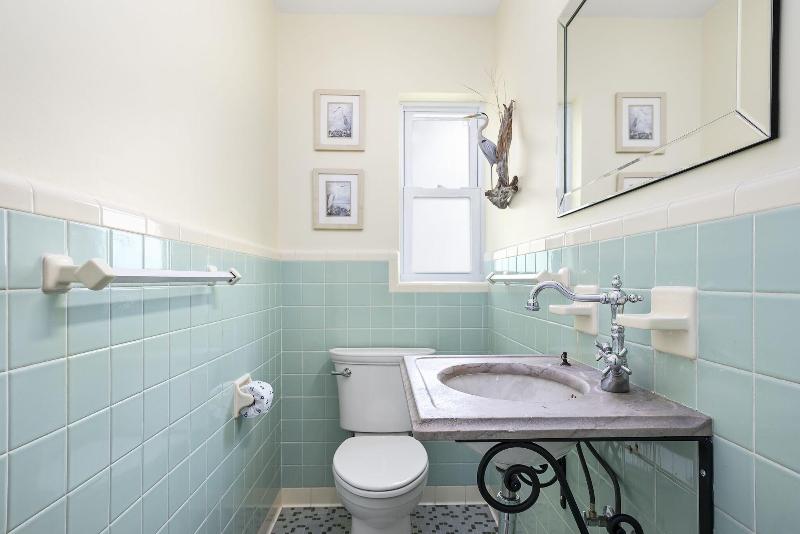 Plaza Cottage image