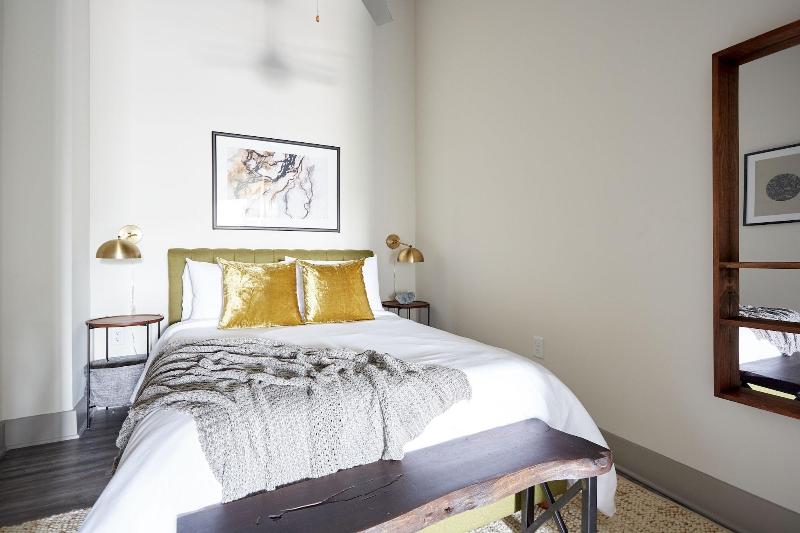 Sonder The Altmayer image