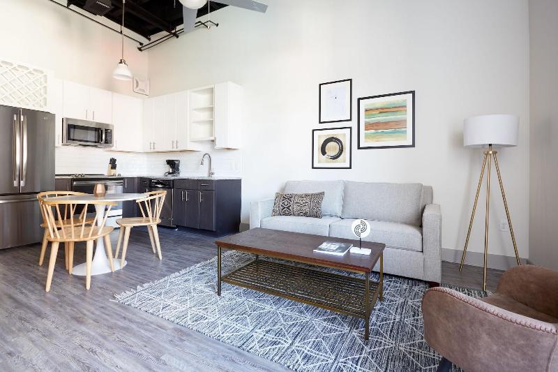 Sonder The Altmayer image