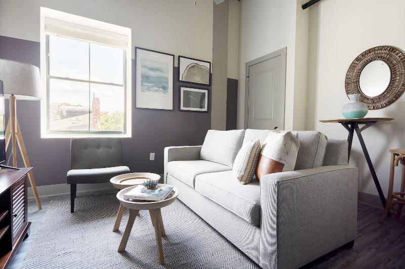 Sonder The Altmayer image