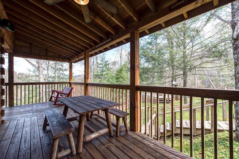Lazy Cub Lodge image