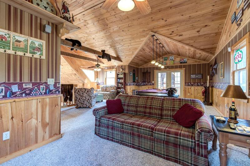 Lazy Cub Lodge image