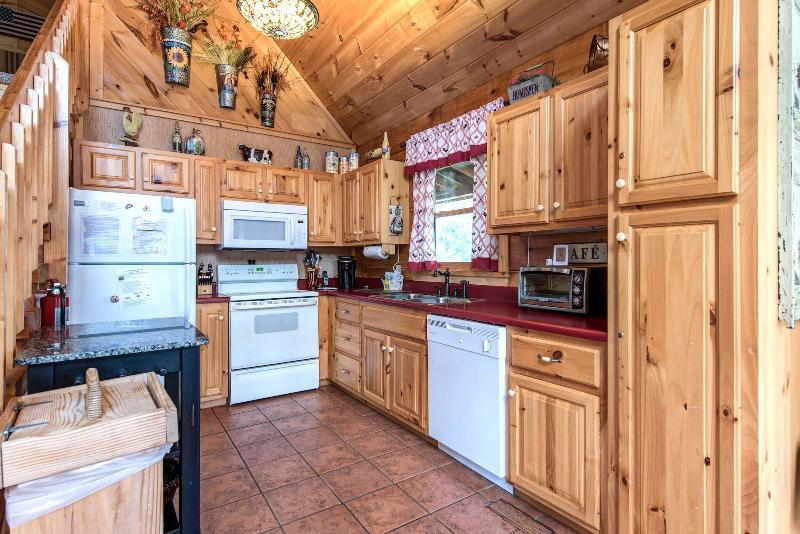 Lazy Cub Lodge image