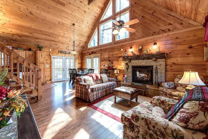 Lazy Cub Lodge image