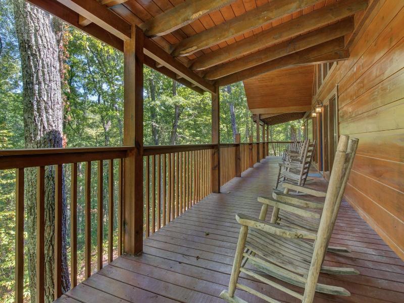 Hickory Hollow Lodge image