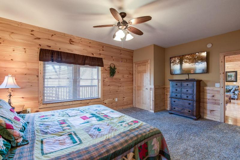 Hickory Hollow Lodge image