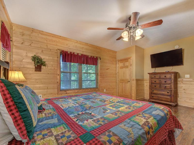 Hickory Hollow Lodge image