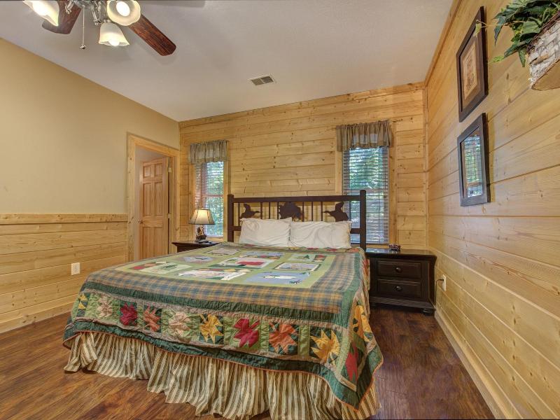 Hickory Hollow Lodge image