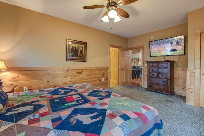 Hickory Hollow Lodge image